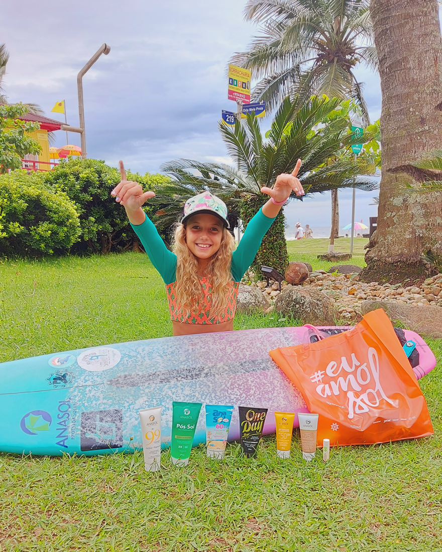 “Nasci sereia”, conheça a pequena grande surfista Valentina Zanoni!
